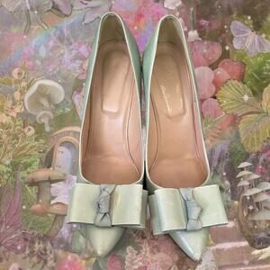 Jcrew pastel mint green leather bow heels with a pointed toe